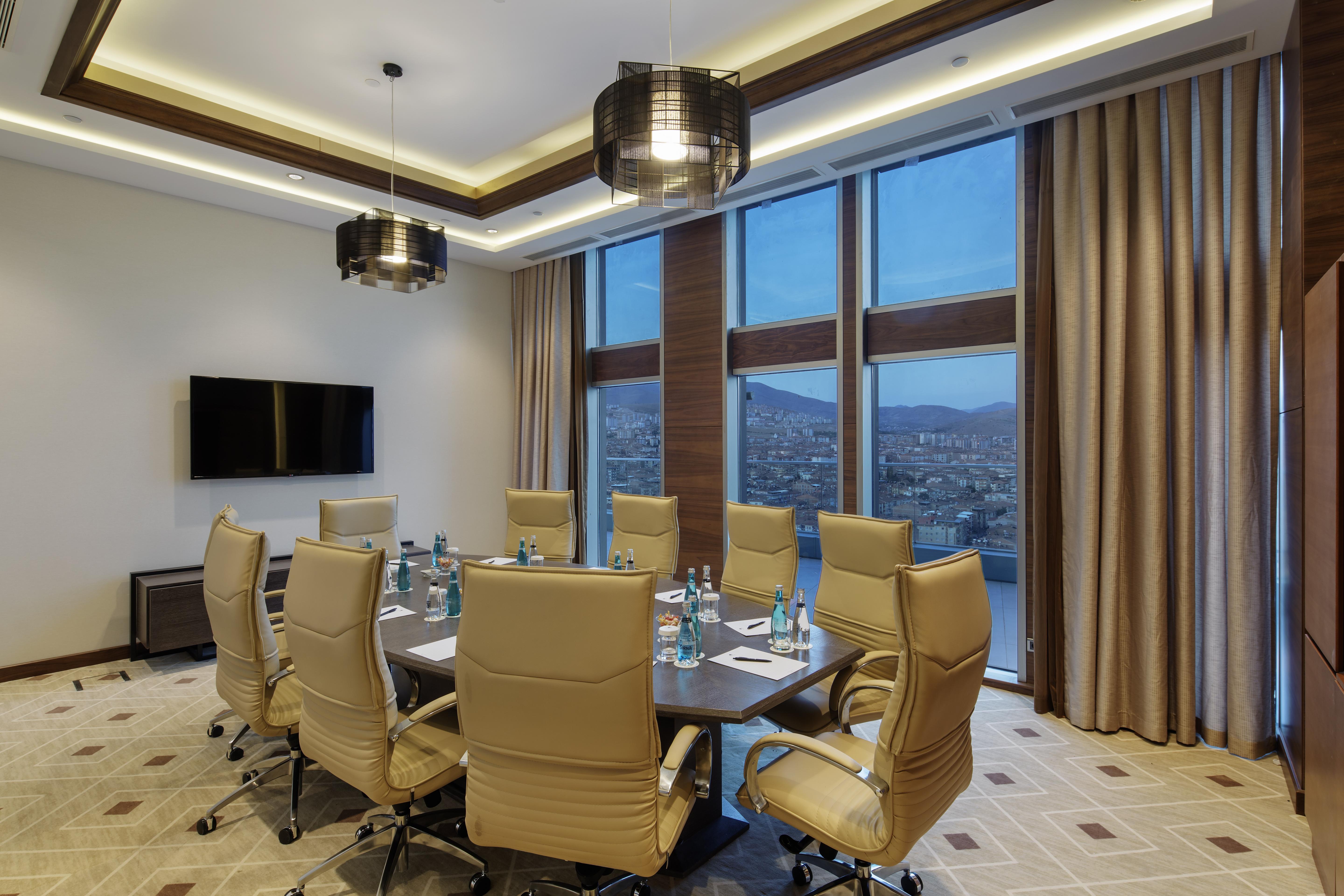Movenpick Hotel Malatya Buitenkant foto